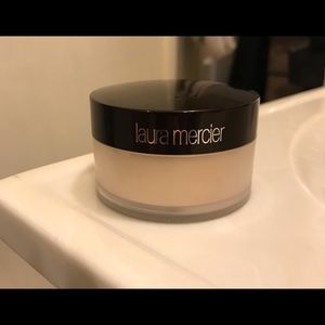 Laura Mercier setting powder ( full size)